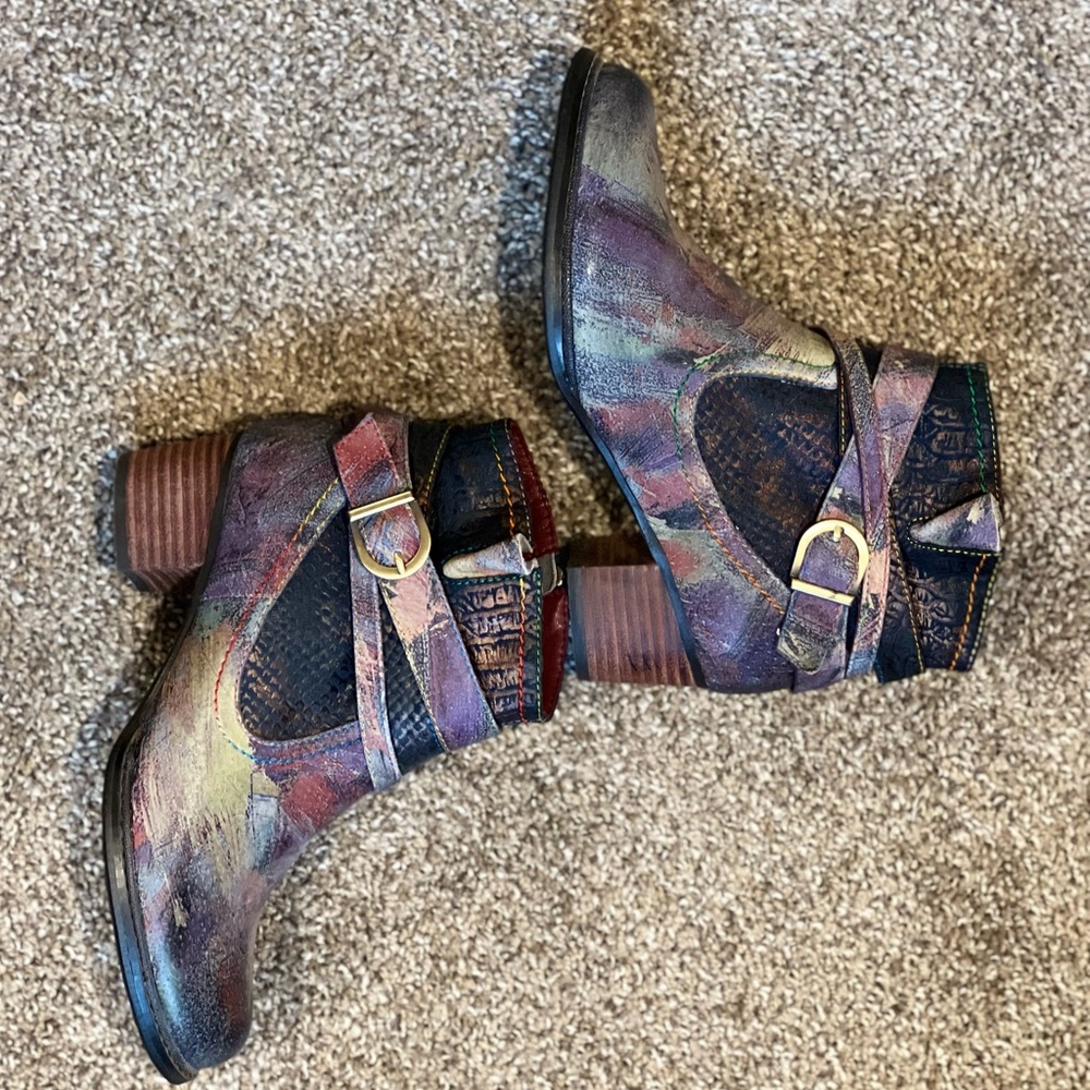 Multicolor Leather Ankle Heeled Boots with Buckle